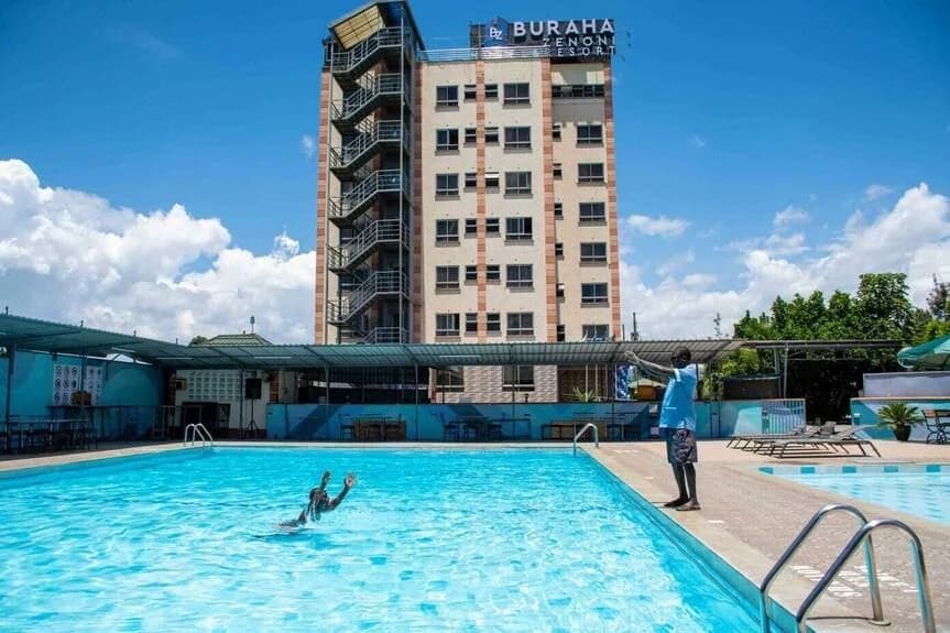 Buraha Zenoni hotel building and pool